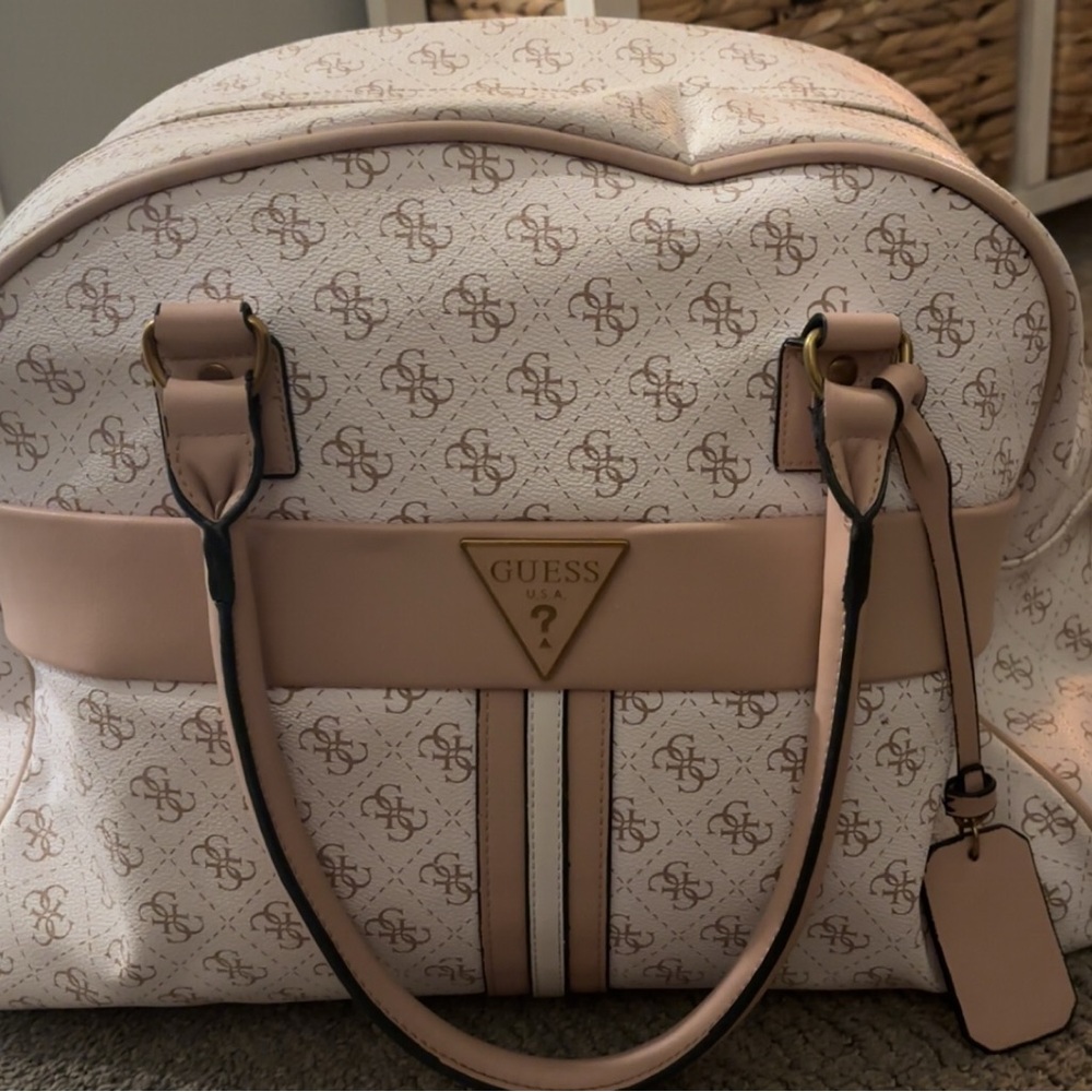 GUESS Weekender Bag
